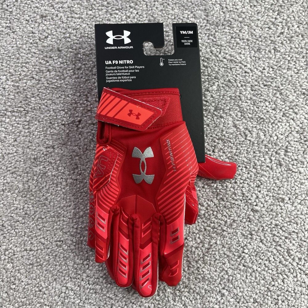 Under Armour UA F9 Nitro Youth Medium Football Receiver Gloves Red NWT